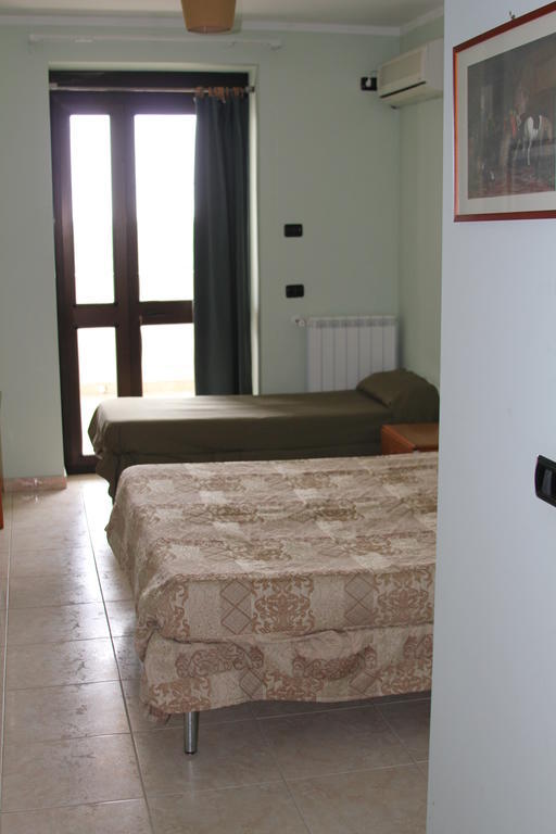 Agriturismo Silos Agri Сан-Северо Номер фото